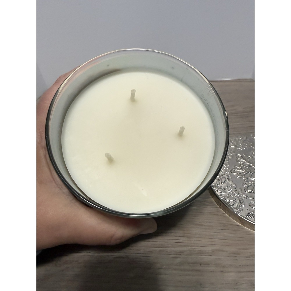 Bath & Body Works Falling Flurries 14.5 Oz 3 Wick Candle NEW - Picture 5 of 5